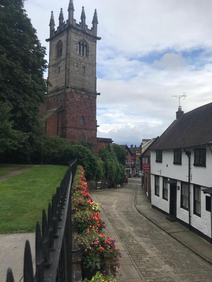"Wesley House" Historic Home In Town Centre With Parking Shrewsbury Bagian luar foto